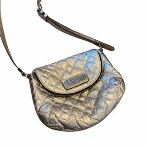 Marc by Marc Jacobs Metallic Quilted Natasha Crossbody Bag Silver Leather Purse